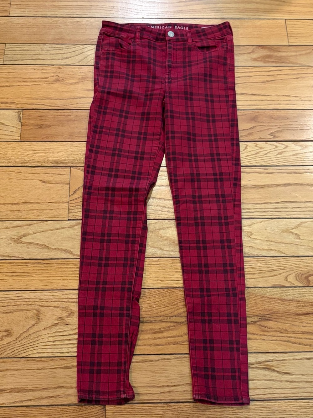 American Eagle Outfitters 8 XLong Red&Black Plaid high rise jegging